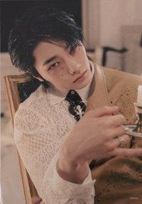 Hollow 塔店 海報 