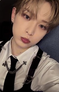 月狼 yzy 香港線下 簽售卡 