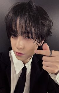 月狼 yzy 香港線下 簽售卡 