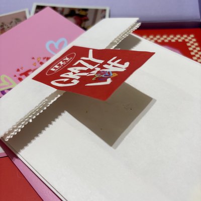 ITZY Crazy In Love 專輯（僅一張小卡、無海報）