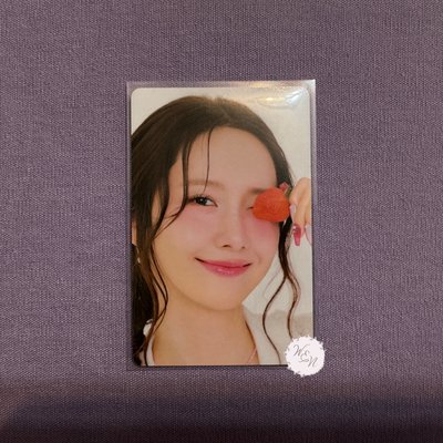 少女時代 潤娥 2025年曆 固配小卡