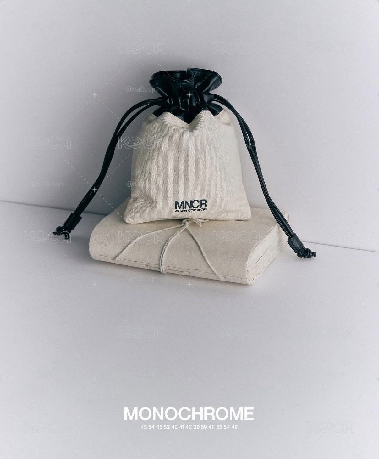 Monochrome 收納包