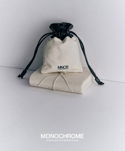 Monochrome 收納包