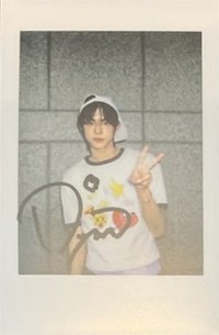 Play Hard yzy 上海中簽1.0 簽售卡 復刻拍立得