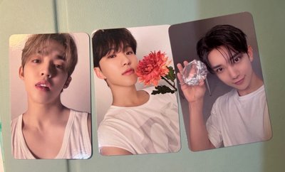 17 IS RIGHT HERE專輯小卡