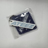 IN YOUR FANTASY 鑰匙圈吊飾 