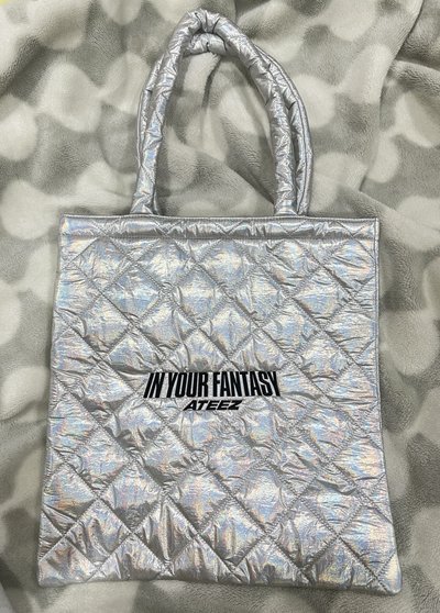 IYF 日巡限定販售托特包