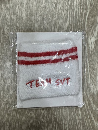 follow again 榮 運動護腕