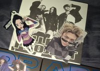 白專 famous版+Youngseo卡通吊飾+Woochan小卡