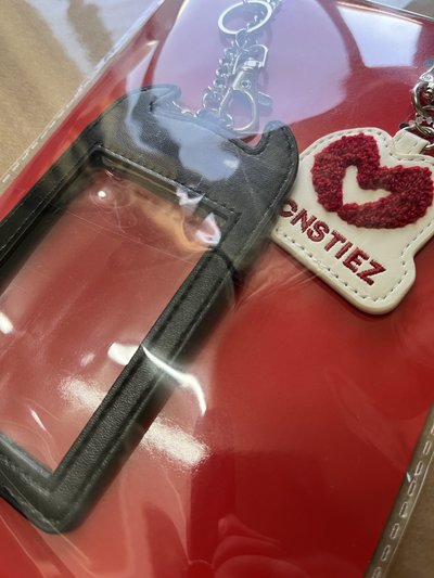 BABYMONSTER 日本FC會員禮-卡套+吊飾