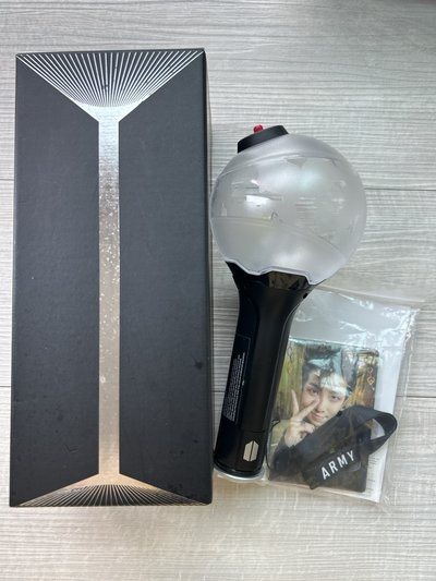 BTS三代手燈+小卡