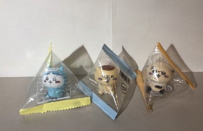 小八貓 師傅 栗子饅頭 三角包擺件