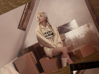 KMD成員單封  Lia小卡、底片卡一套