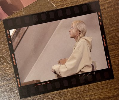 KMD成員單封  Lia小卡、底片卡一套