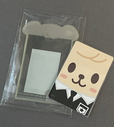 ⚐˒˒玟卡套（卡背是西裝帕皮 萌）