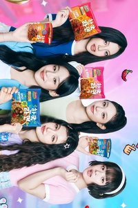 NewJeans x Indomie 明信片 