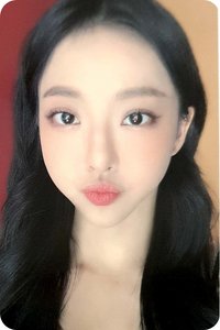 LOONA 1ST WORLD TOUR 隨機卡 