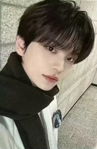 Play Hard yzy 上海線下 2.0 簽售卡 