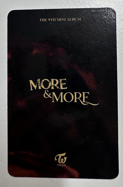 志效 <MORE & MORE>