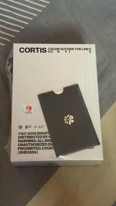 CORTIS COLOR OUTSIDE THE LINES