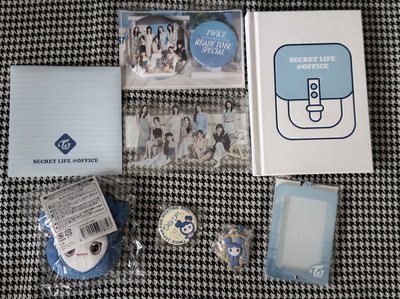 （現貨 整圖出）TWICE 子瑜 lovelys 大頭 吊飾 ready to be 徽章