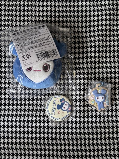 （現貨 整圖出）TWICE 子瑜 lovelys 大頭 吊飾 ready to be 徽章