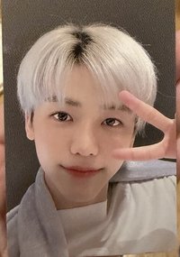 Candy yzy 4.0 簽售卡 