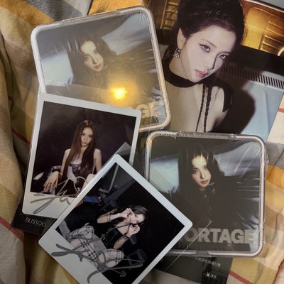 JISOO AMORTAGE A or B版親簽+KIT智能專