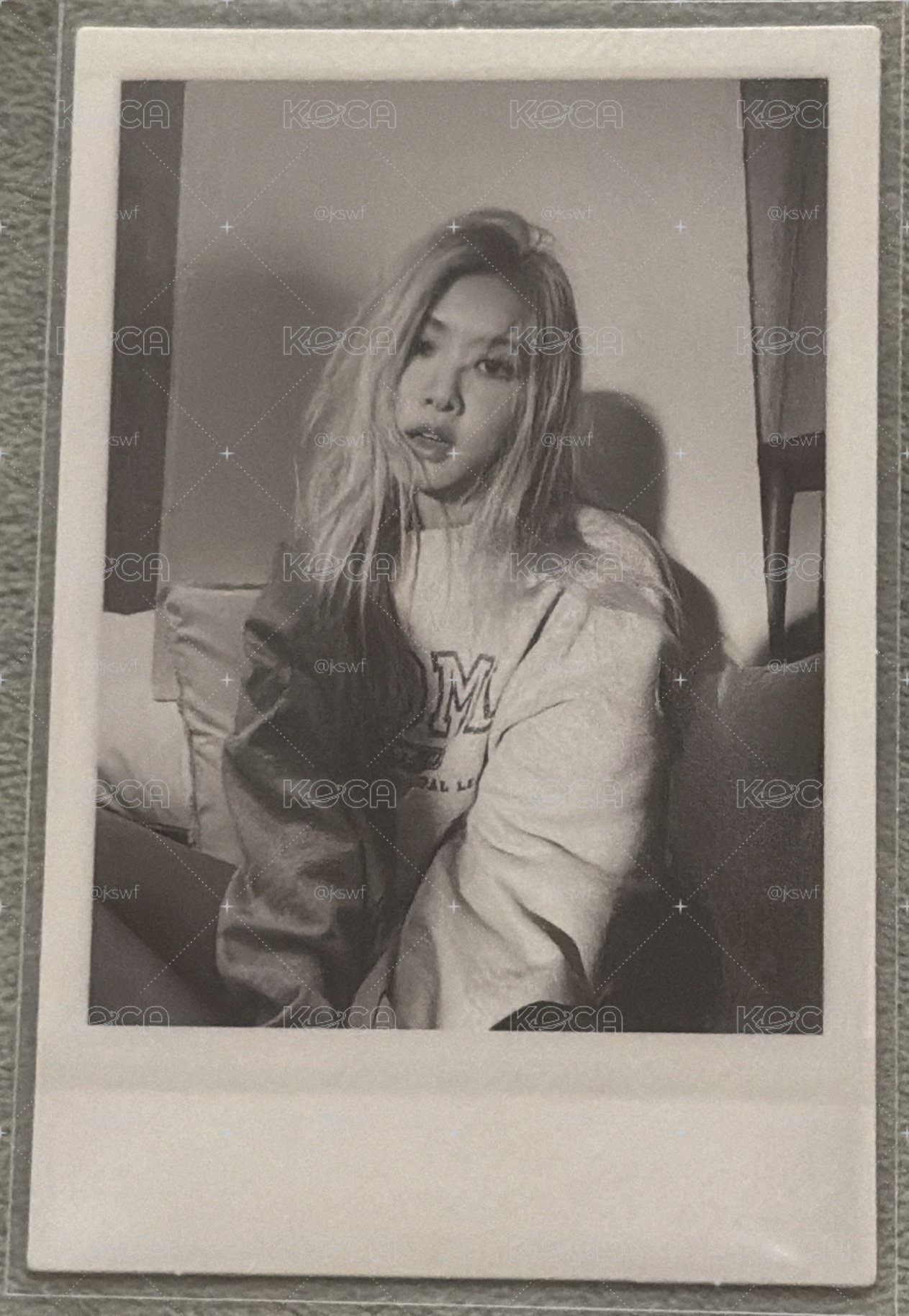 -R- Rosé 張嘴肉