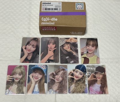 i-dle 米妮盒娃+9張小卡