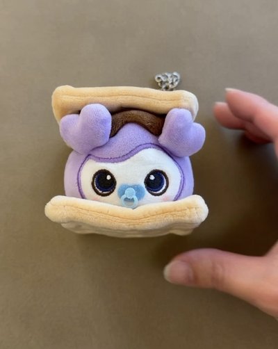 TWICE Sana 餅乾娃