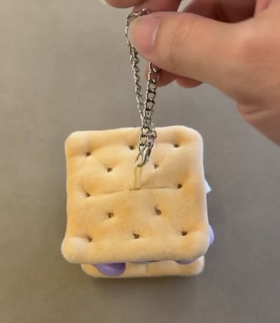 TWICE Sana 餅乾娃