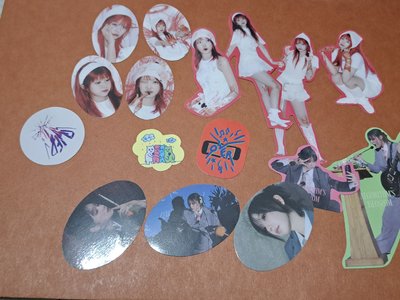 QWER 迷一 迷二 迷三 證件照 貼紙 留言卡 四格卡 明信片 證件照