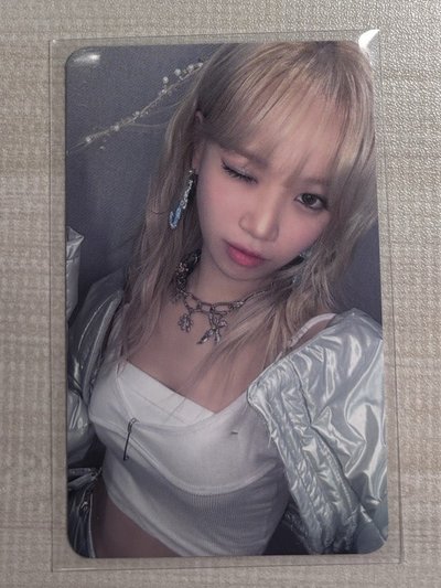 LE SSERAFIM EASY pst 幸運卡 釜山2.0采