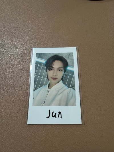 SVT JUN 俊輝 Follow again to Japan 拍立得