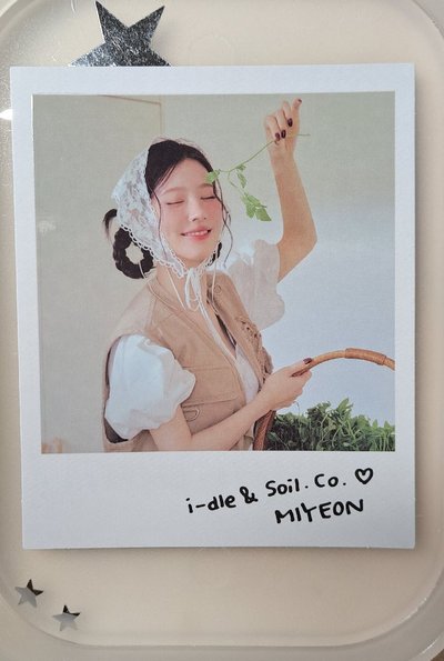 idle 2026年曆固配拍立得