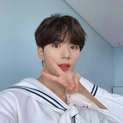 金俊抒未公開拍立得