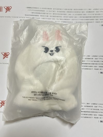 波阿里、李畢10公分娃衣