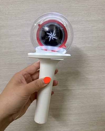 SKZ 2代手燈 9成新 下單兩天內寄出