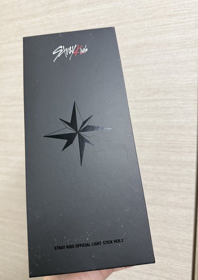 SKZ 2代手燈 9成新 下單兩天內寄出