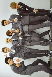GROWL 專輯卡