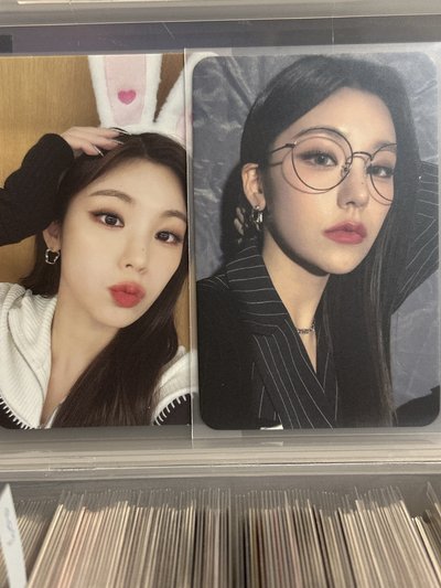Itzy Yeji 特典兩張