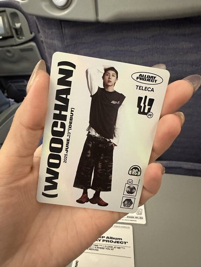 Teleca 限量出道紀念卡（Woochan)