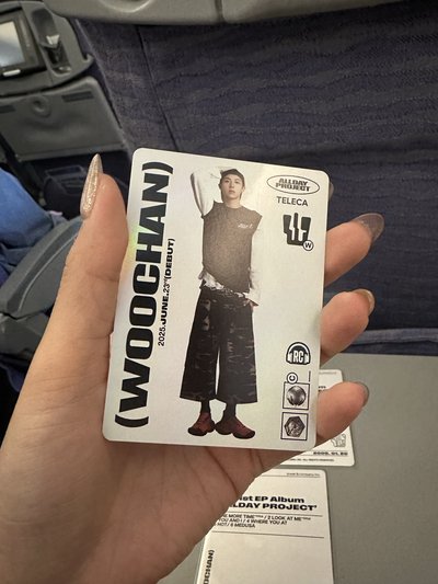 Teleca 限量出道紀念卡（Woochan)