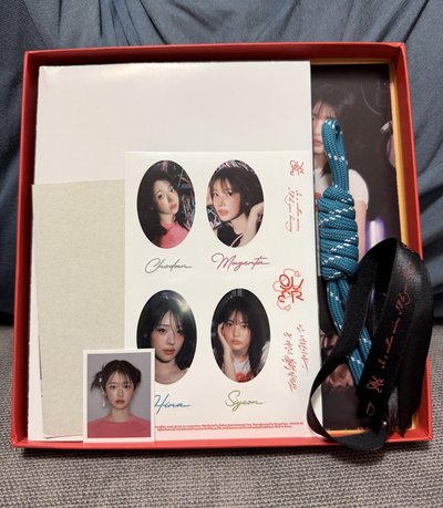 QWER 迷三B版 無小卡空專