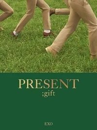 PRESENT ; GIFT 寫真集 EXO《PRESENT ; gift》