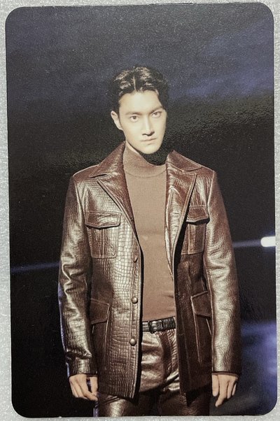 第九張正規改版專輯《TIMELESS》專輯卡/始源