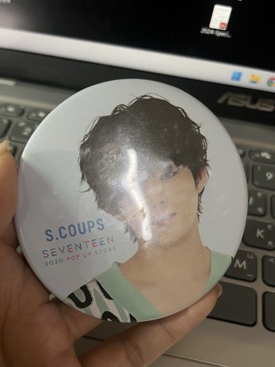 哲快閃店徽章含框