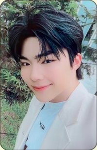 Singles oy CLEAN香水 代言卡 