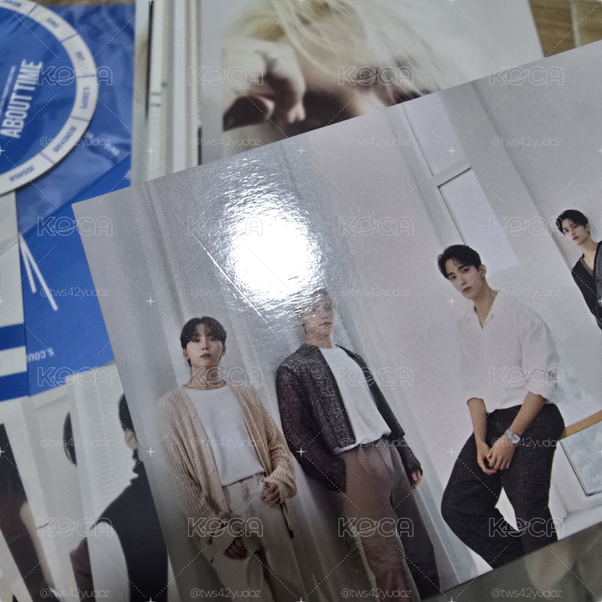 SEVENTEEN 年曆內容物
